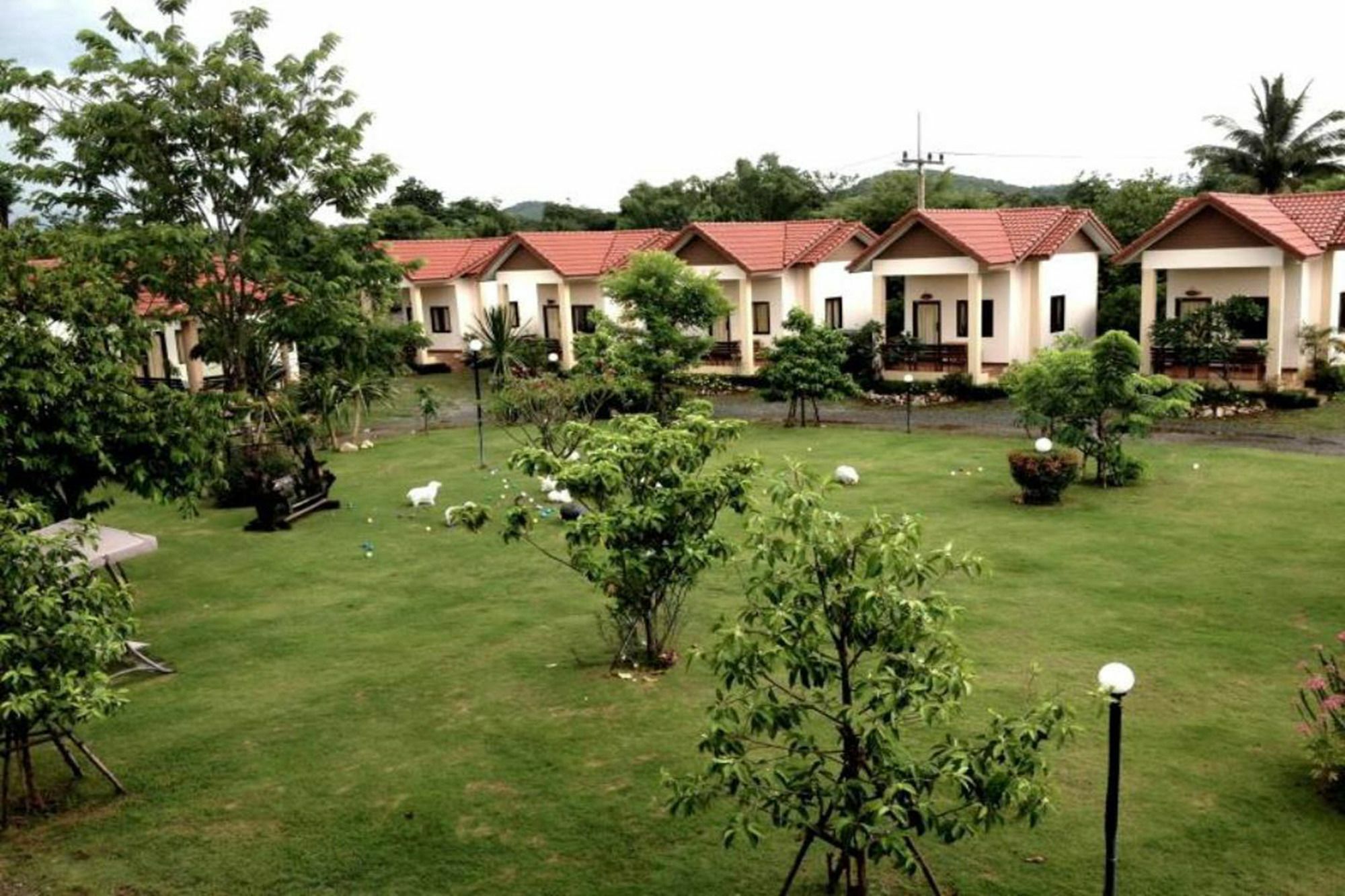 Hotel Baan Kinlom Chom Daw Khao Yai Mu Si Exterior foto